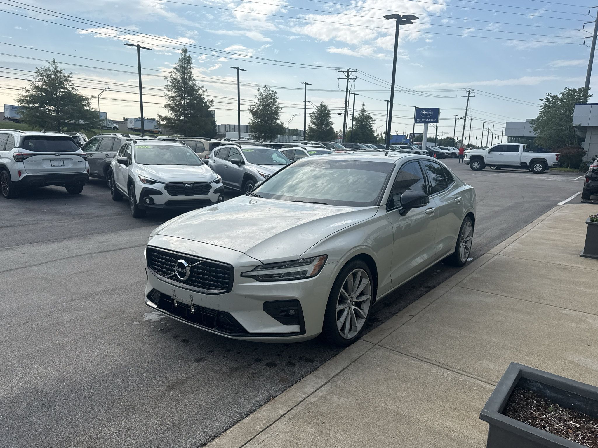 Used 2021 Volvo S60 T5 Momentum w/ Premium Package AWD/4WD image 7