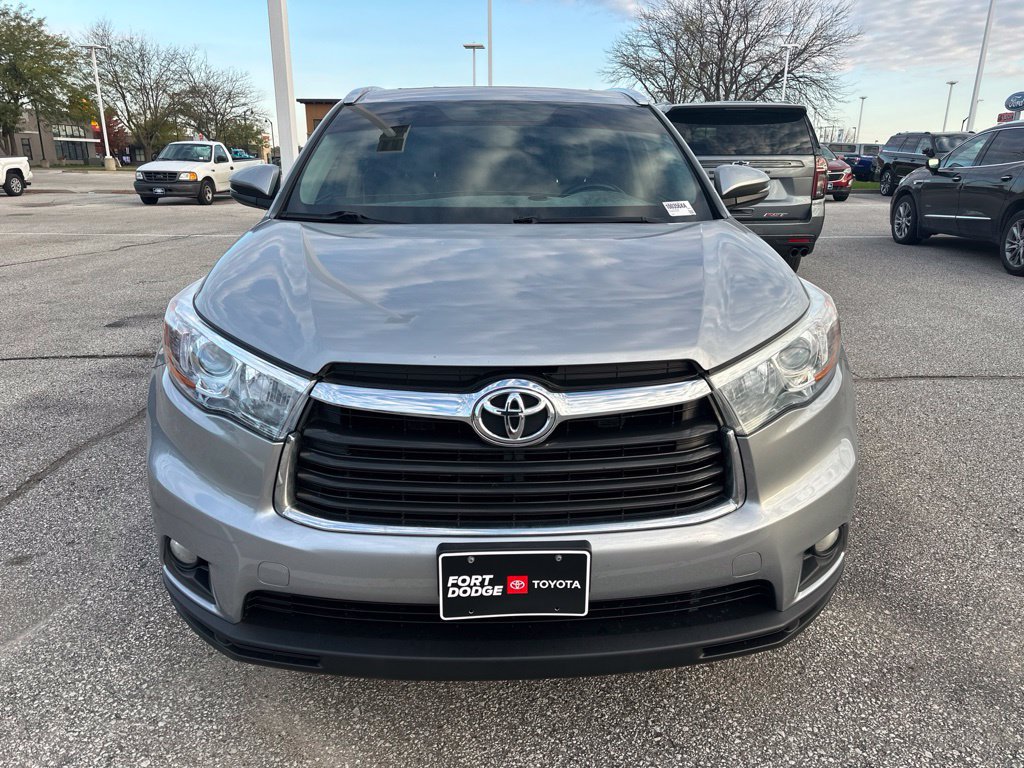 Used 2015 Toyota Highlander XLE AWD/4WD image 10