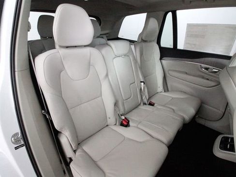 Certified 2025 Volvo XC90 B6 Plus w/ Protection Package Premier image 26