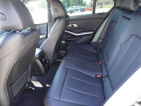 Used 2021 BMW 330i Sedan RWD image 17