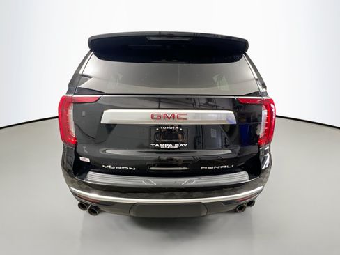 Used 2024 GMC Yukon XL Denali AWD/4WD image 6