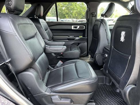Used 2020 Ford Explorer XLT w/ Equipment Group 202A AWD/4WD image 25