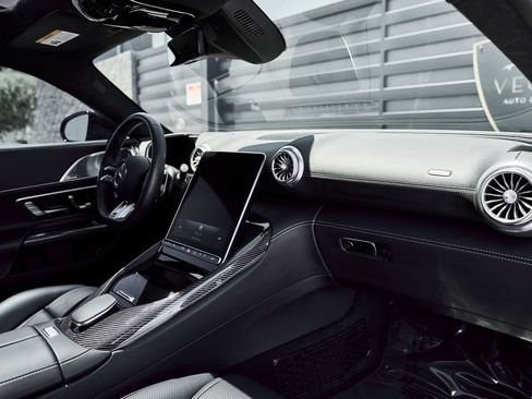Used 2025 Mercedes-Benz AMG GT 63 image 39