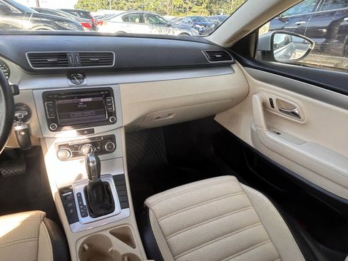 Used 2012 Volkswagen CC Sport image 8