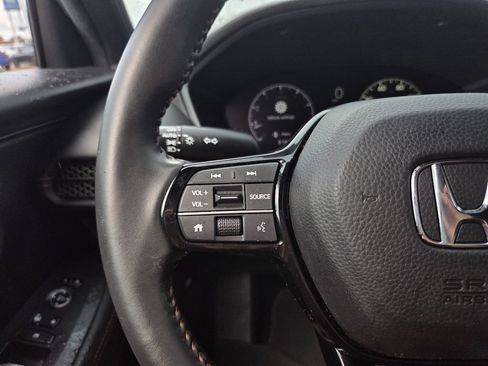 Certified 2025 Honda HR-V Sport image 22