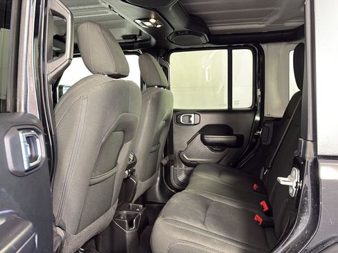 Used 2021 Jeep Wrangler Unlimited Sport S image 21