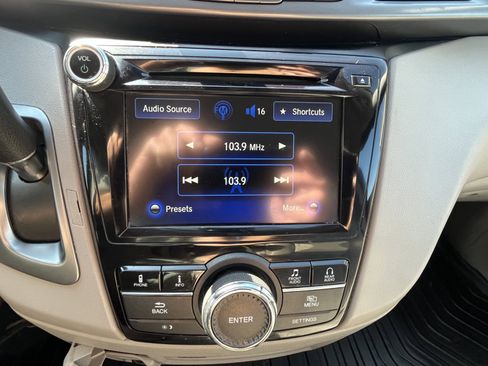 Used 2015 Honda Odyssey EX-L image 24