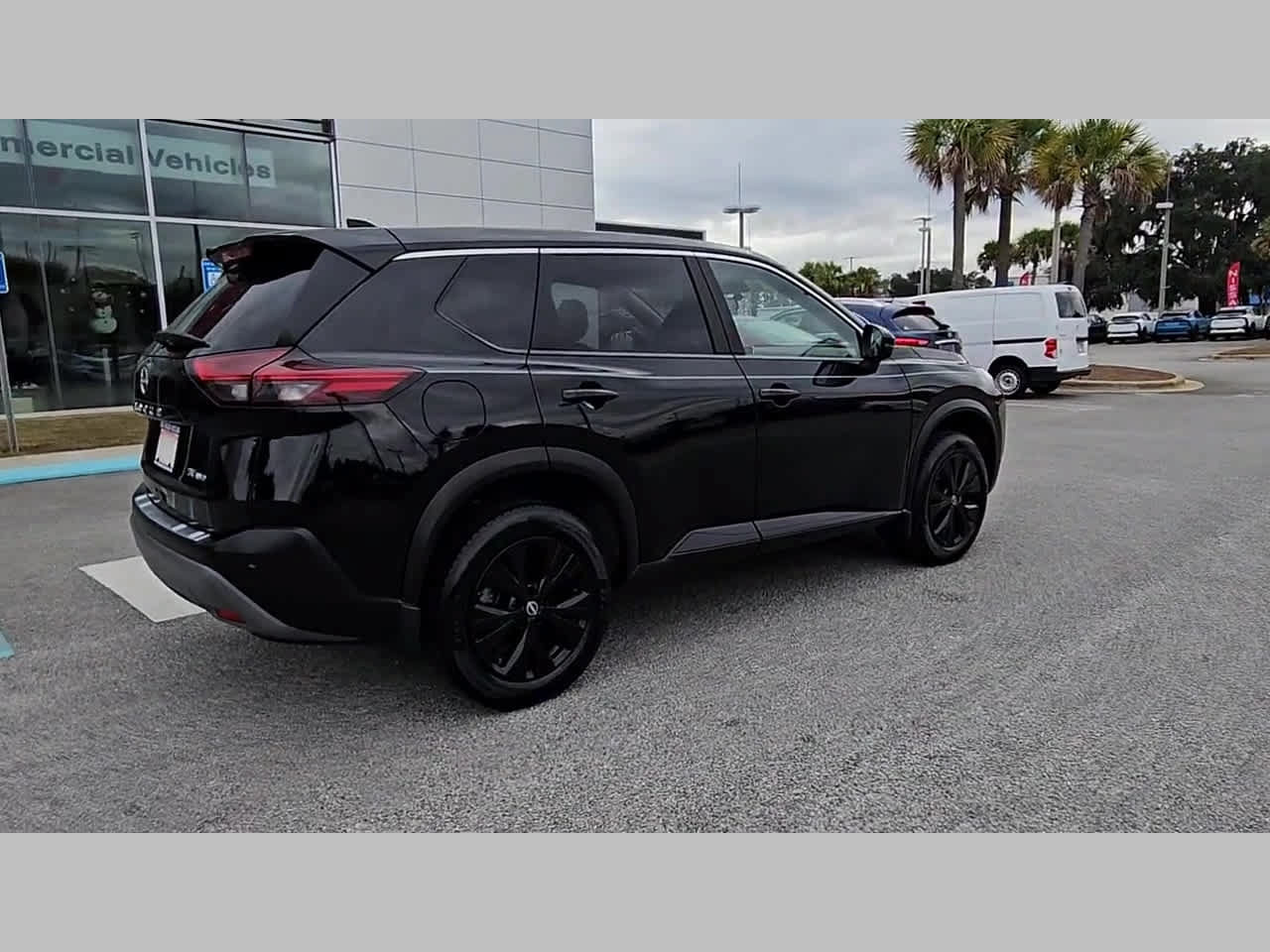 Used 2023 Nissan Rogue SV AWD/4WD image 33