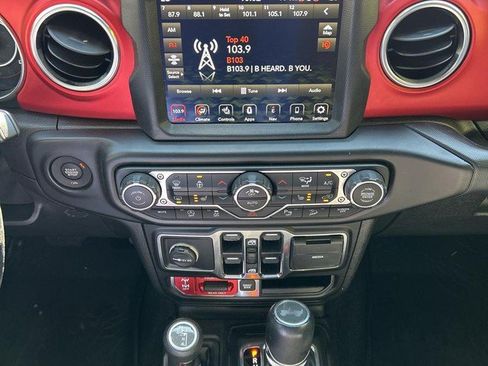 Used 2020 Jeep Wrangler Unlimited Rubicon AWD/4WD image 15