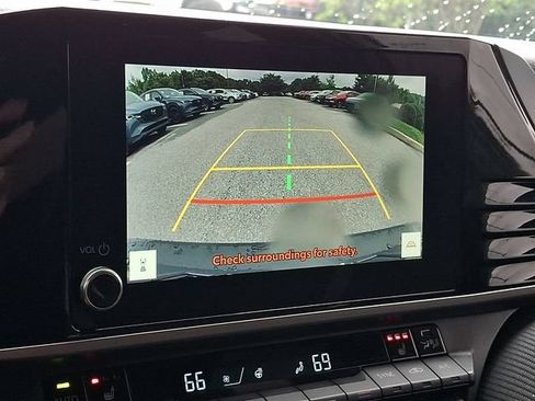 Certified 2025 Toyota Camry SE w/ Convenience Package AWD/4WD image 17