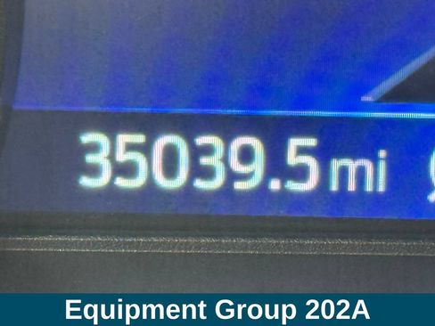 Used 2023 Ford Explorer XLT w/ Equipment Group 202A AWD/4WD image 6