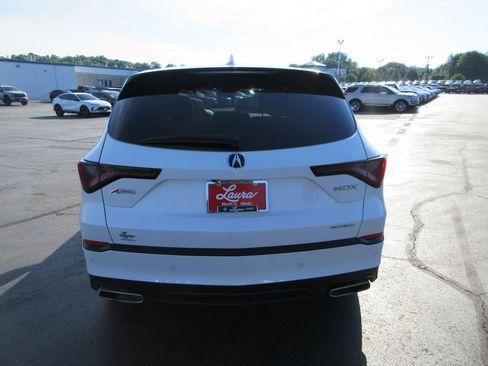 Used 2025 Acura MDX A-Spec AWD/4WD image 7