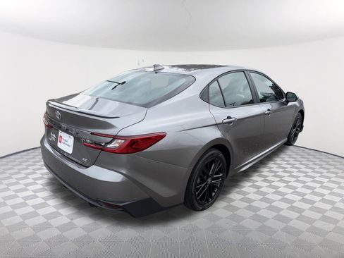 Certified 2025 Toyota Camry SE w/ Convenience Package image 17