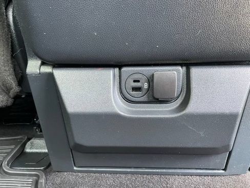 Certified 2022 Ford F150 Lariat w/ Equipment Group 501A Mid AWD/4WD image 25