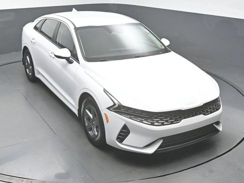 Used 2023 Kia K5 LXS FWD image 43