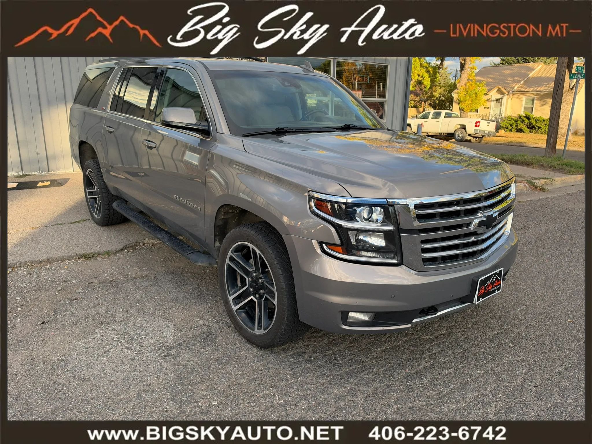 Used 2018 Chevrolet Suburban LT AWD/4WD image 1
