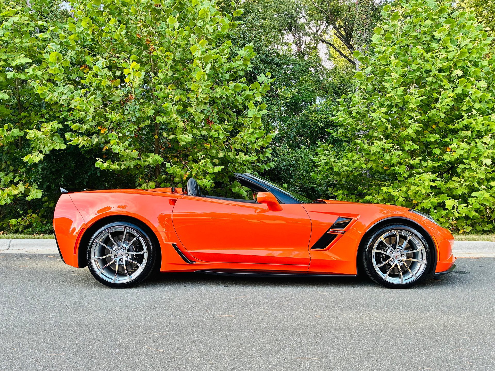 Used 2019 Chevrolet Corvette Grand Sport RWD image 6
