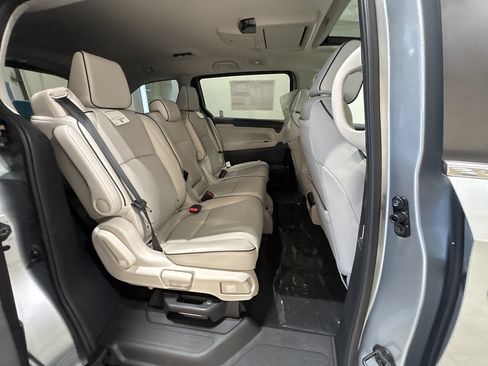 New 2026 Honda Odyssey Touring image 19