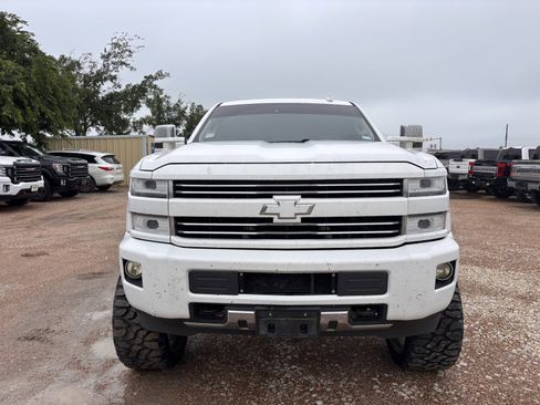Used 2016 Chevrolet Silverado 2500 High Country w/ Duramax Plus Package image 8