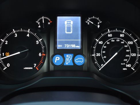 Used 2018 Lexus GX 460 image 27