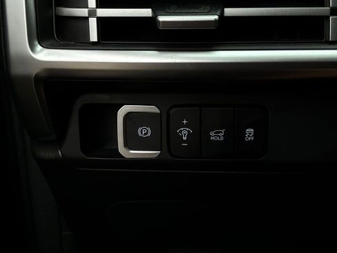Used 2025 Hyundai Santa Fe SEL FWD image 23
