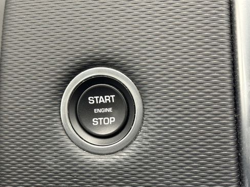 Used 2023 Land Rover Discovery Sport SE R-Dynamic image 23