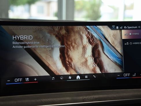 New 2026 BMW X5 xDrive50e w/ Executive Package image 31