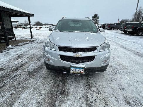 Used 2011 Chevrolet Traverse LT w/ Personal Connectivity Package image 6