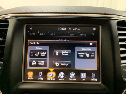 Used 2017 Jeep Grand Cherokee Limited image 29