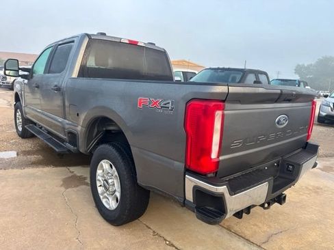 Used 2025 Ford F250 XLT w/ FX4 Off-Road Package AWD/4WD image 3
