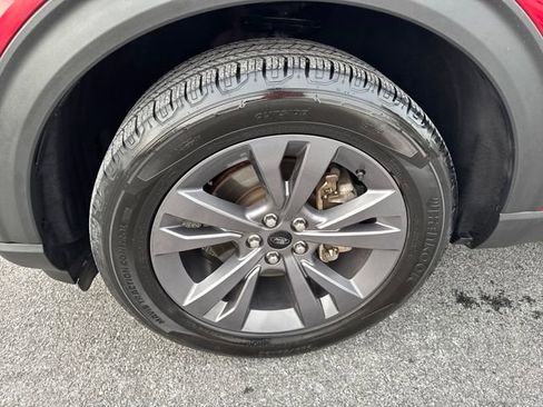 Used 2021 Ford Explorer XLT w/ Equipment Group 202A image 27