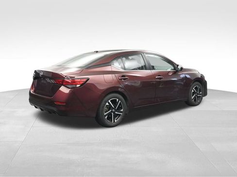 Used 2025 Nissan Sentra SV FWD image 5
