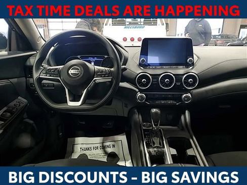 Used 2023 Nissan Sentra SV image 12