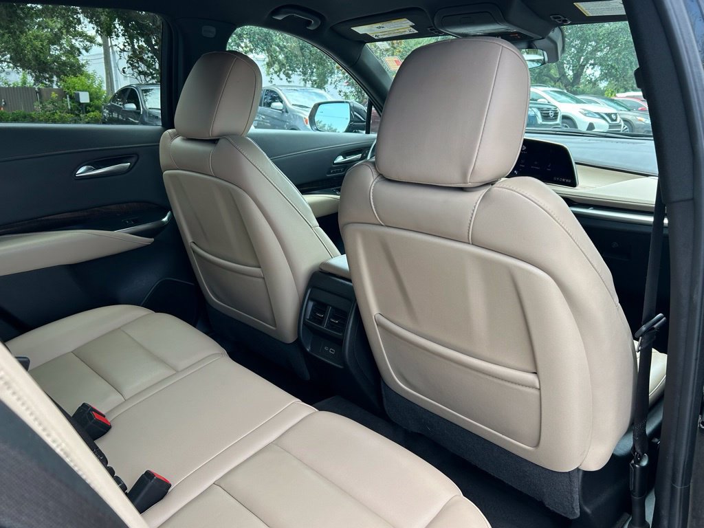 Used 2025 Cadillac XT4 Premium Luxury FWD image 46