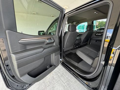 Used 2023 Chevrolet Silverado 1500 LT AWD/4WD image 20