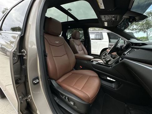 Certified 2023 Cadillac XT5 Premium Luxury FWD image 33