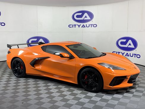 Used 2022 Chevrolet Corvette Stingray Coupe w/ 1LT RWD image 1