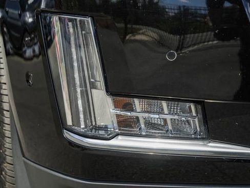 Used 2020 Cadillac Escalade ESV Luxury image 13