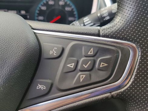 Used 2020 Chevrolet Equinox LS w/ LS Convenience Package image 25