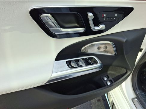 New 2026 Mercedes-Benz E 53 AMG e 4MATIC Sedan image 10