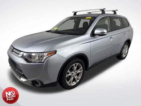 Used 2015 Mitsubishi Outlander SE AWD/4WD image 7