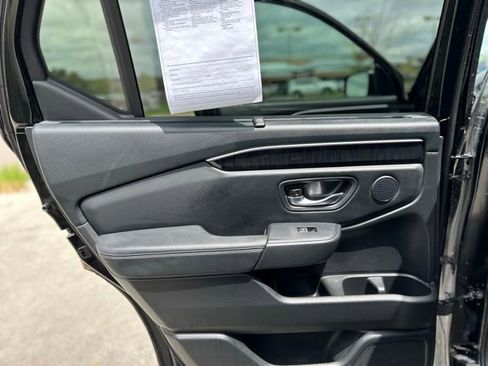 Used 2023 Honda Pilot Elite image 26