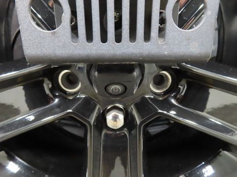 Used 2021 Jeep Wrangler Unlimited Sahara image 33