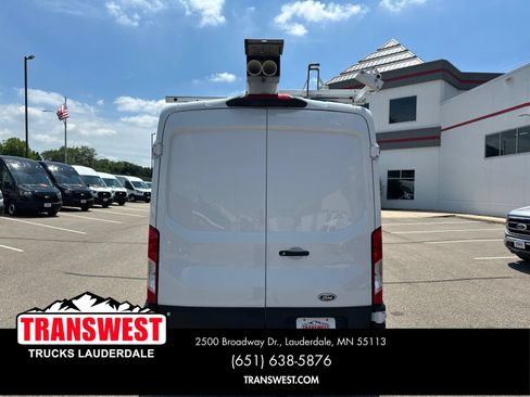 Used 2023 Ford Transit 250 Medium Roof AWD image 4