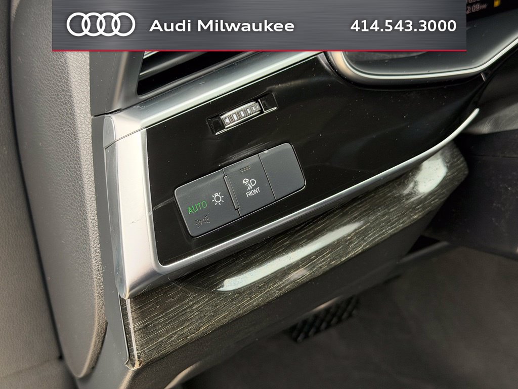 Used 2023 Audi Q7 3.0T Premium Plus AWD/4WD image 25