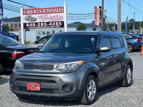 Used 2018 Kia Soul w/ Convenience Package FWD image 3