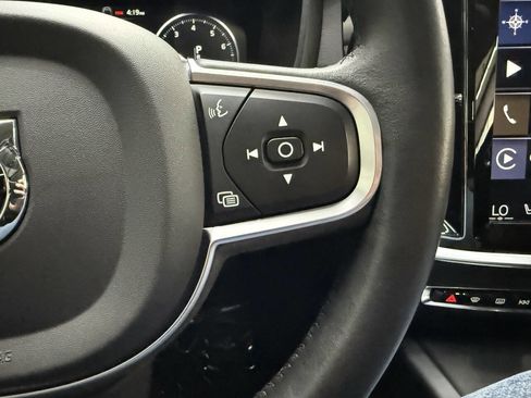 Used 2020 Volvo S60 T6 Momentum AWD/4WD image 24