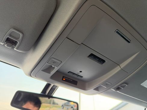 Used 2018 GMC Sierra 1500 SLT w/ SLT Premium Package image 29