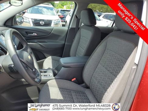 Certified 2024 Chevrolet Equinox LT w/ LPO, Floor Liner Package FWD image 20