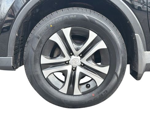 Used 2018 Toyota RAV4 LE w/ All Weather Liner Package image 24